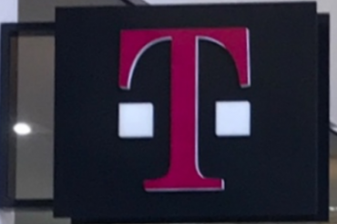 T-Mobileの火曜日のプレゼントは待望のDunkin’ Donuts