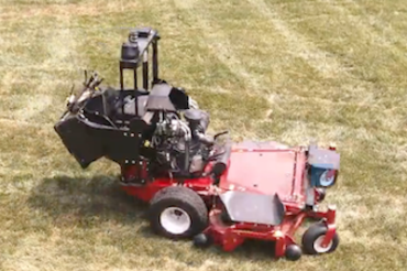 電気羊が芝刈ロボットを提供